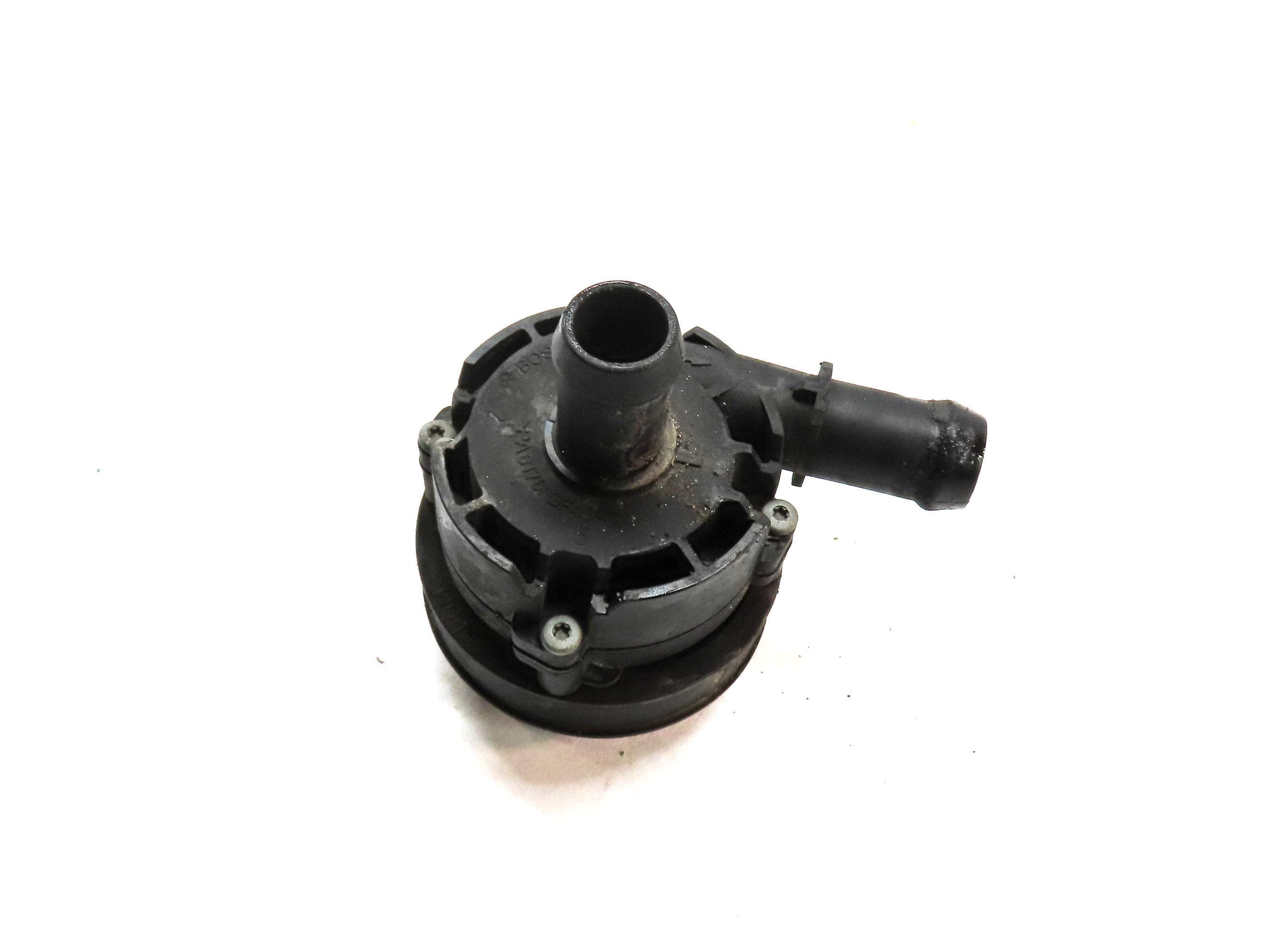 2016 MERCEDES GLA250 (X156) 2.0L TURBO AUXILIARY WATER COOLANT PUMP — exact item pictured